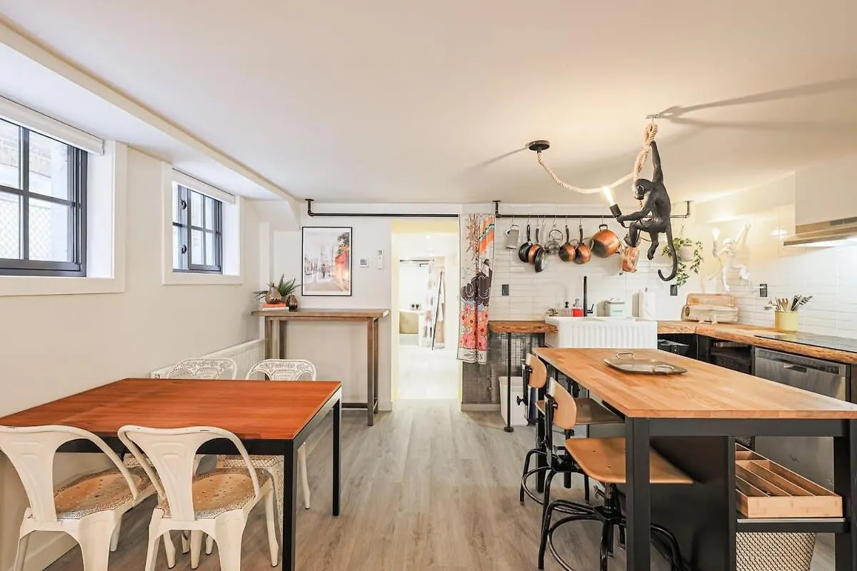 Spa Oasis In Toronto'S Heart + Parking! Apartment Toronto