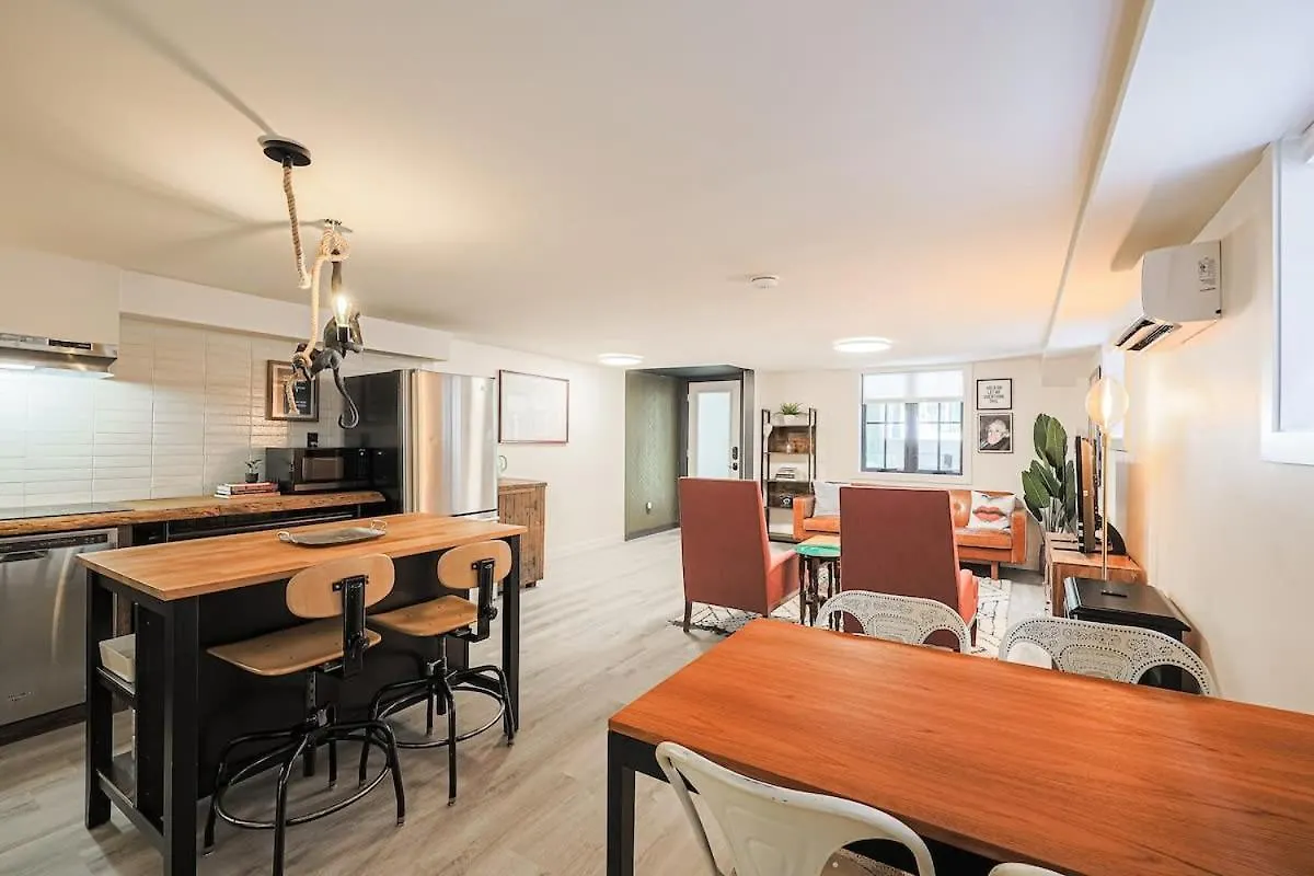 Apartment Spa Oasis In Toronto'S Heart + Parking!