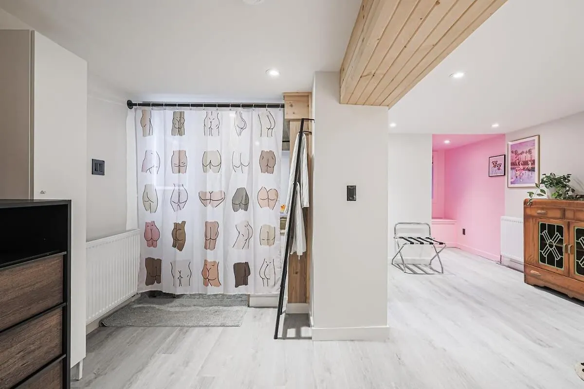 Apartment Spa Oasis In Toronto'S Heart + Parking! Canada