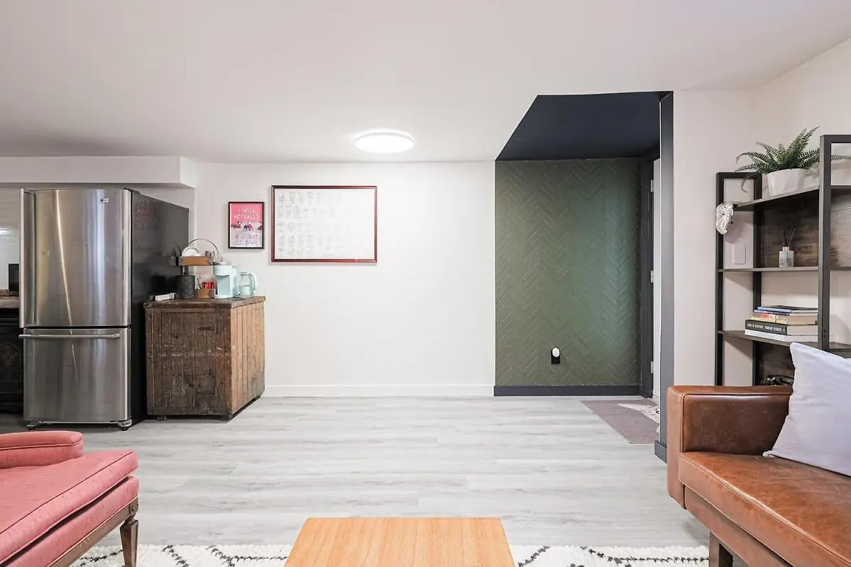 Spa Oasis In Toronto'S Heart + Parking! Canada