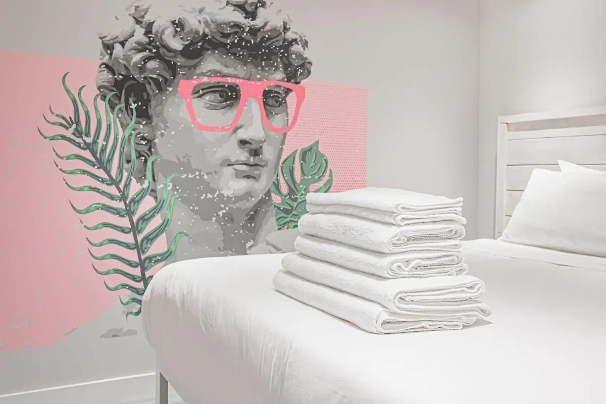 Spa Oasis In Toronto'S Heart + Parking! Apartment