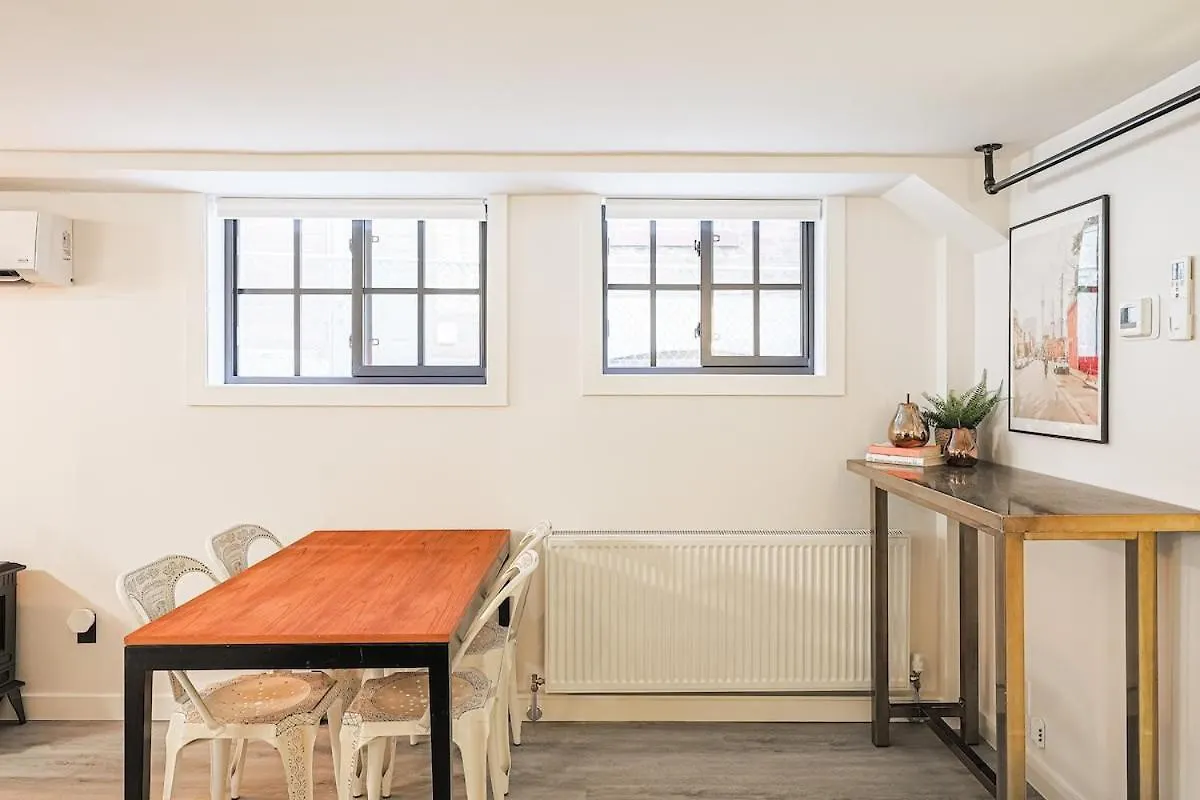 Spa Oasis In Toronto'S Heart + Parking! Apartment