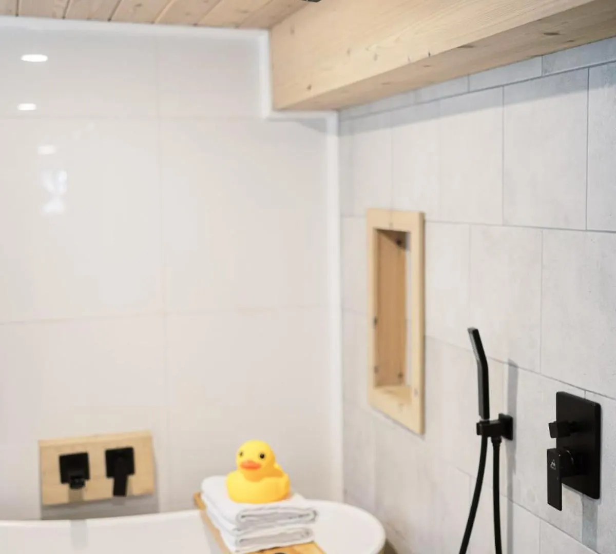 Spa Oasis In Toronto'S Heart + Parking! Apartment Toronto