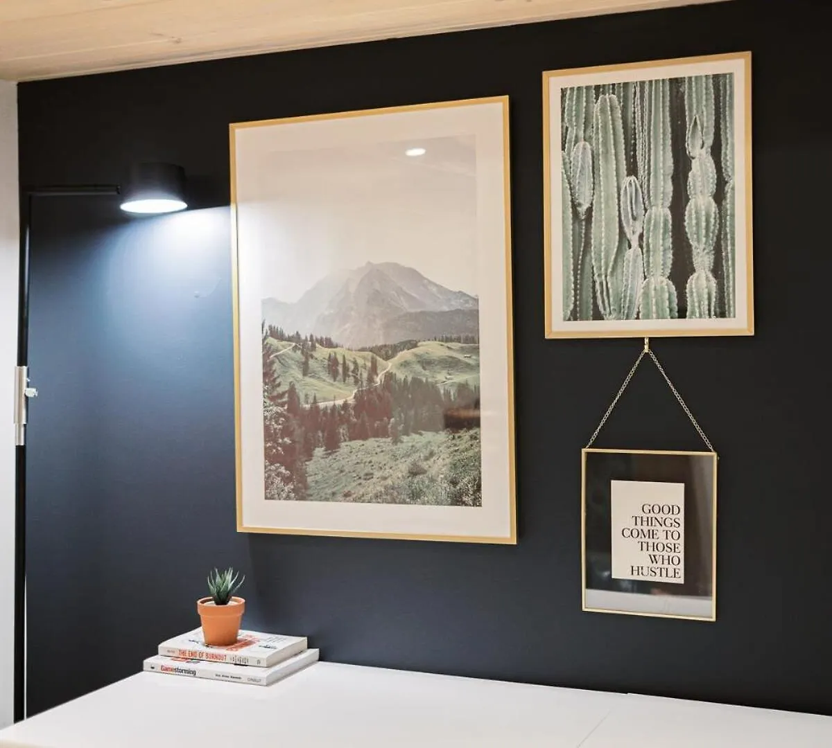 Apartment Spa Oasis In Toronto'S Heart + Parking!